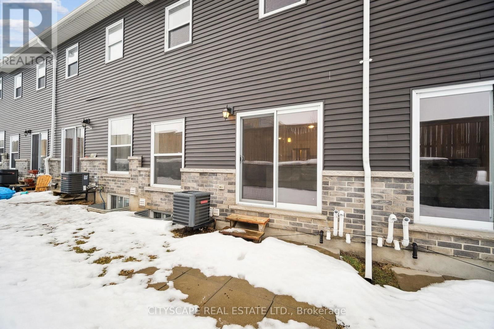 B3 - 439 ATHLONE AVENUE EAST Image 27