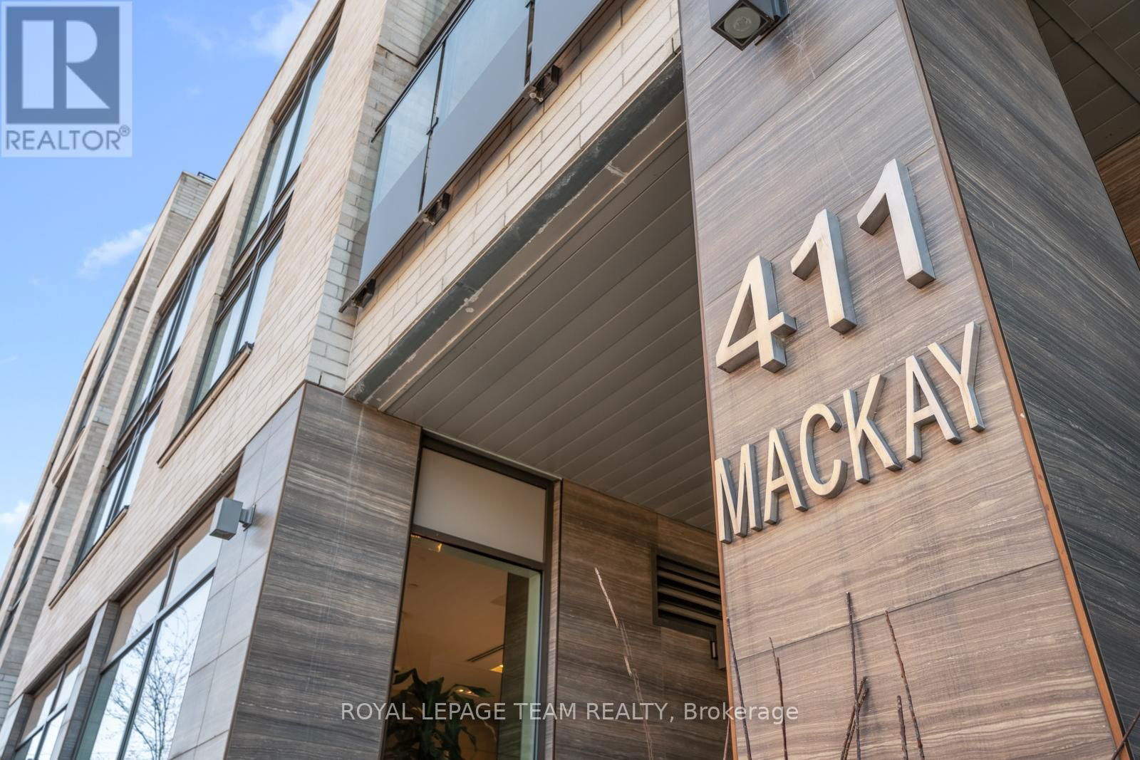 712 - 411 MACKAY STREET Image 2