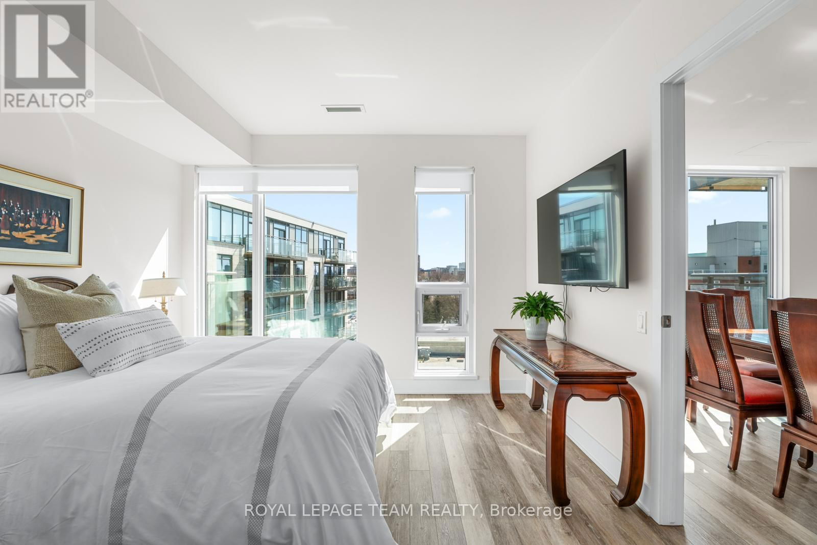 712 - 411 MACKAY STREET Image 9