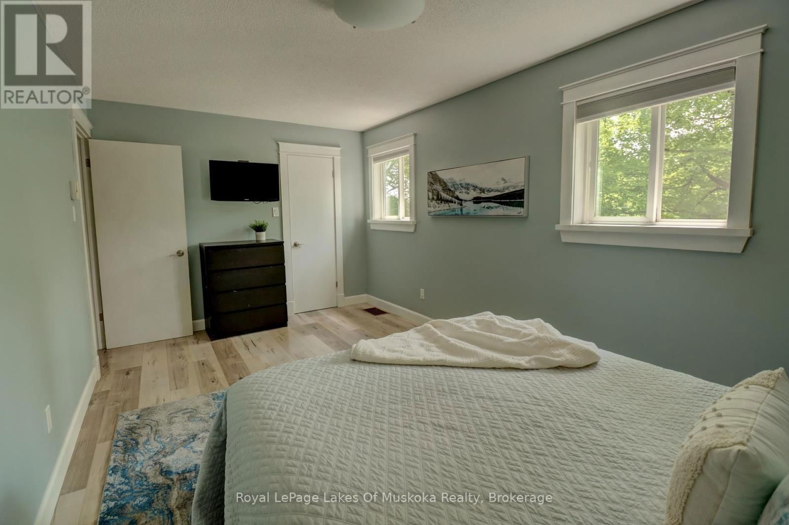 38 FLORENCE STREET WEST Image 16