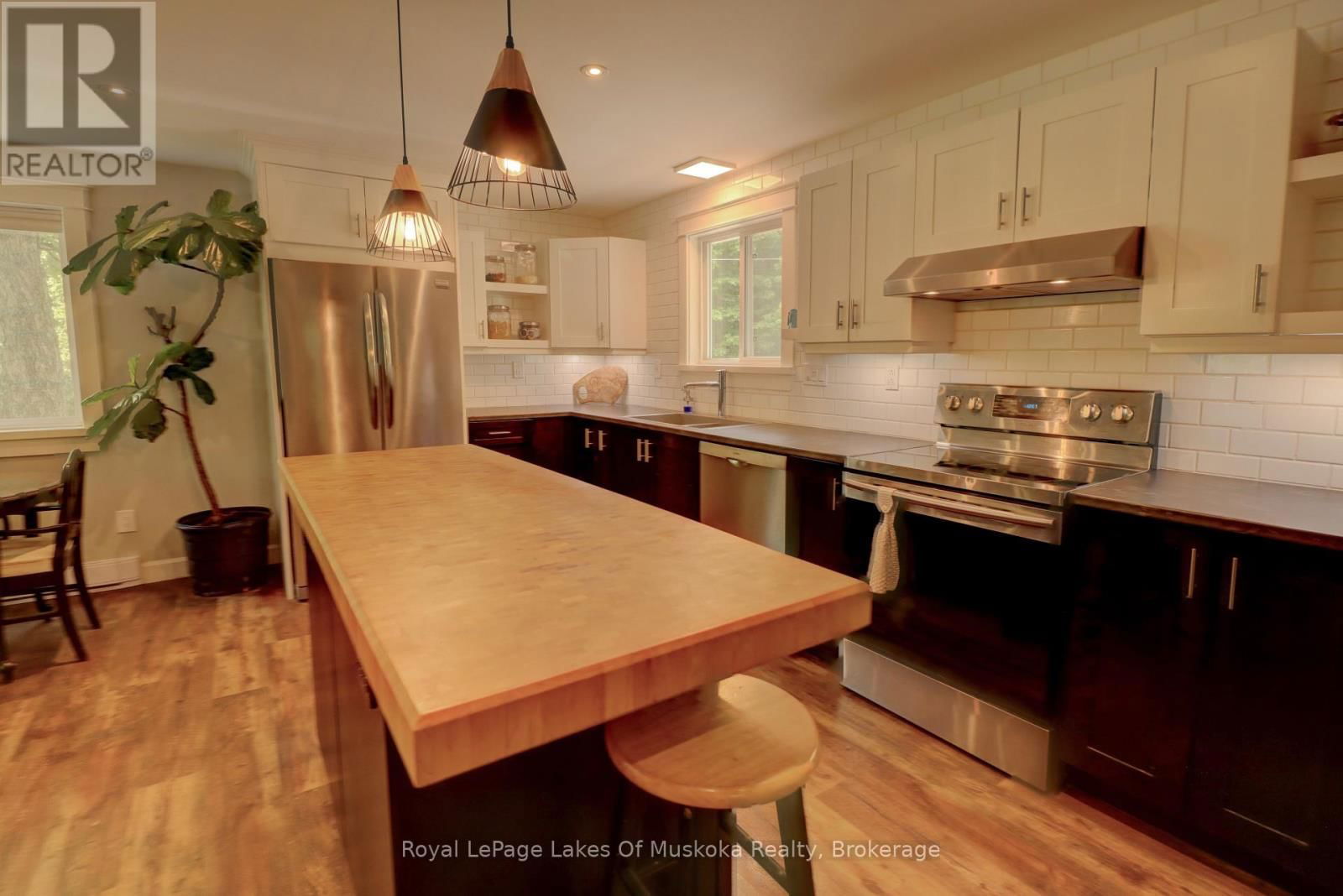 38 FLORENCE STREET WEST Image 4