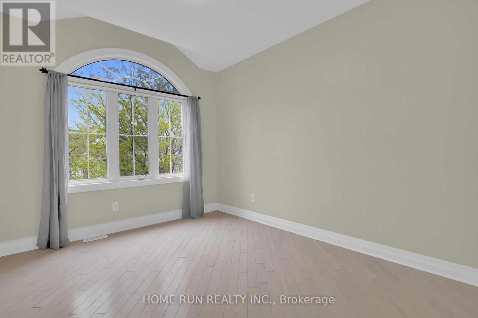 2631 FALLINGWATER CIRCLE Image 40