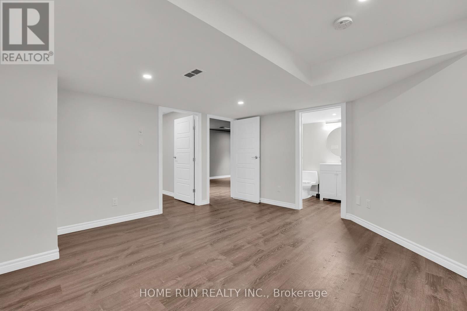 335 GALLANTRY WAY Image 41