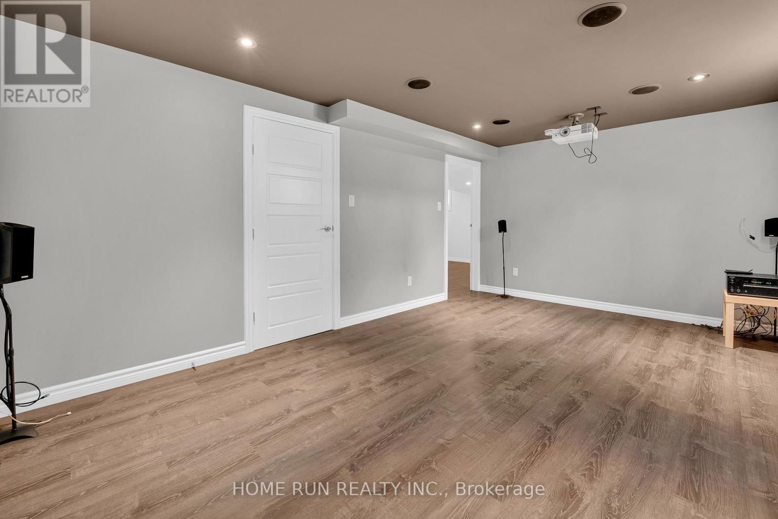 335 GALLANTRY WAY Image 46