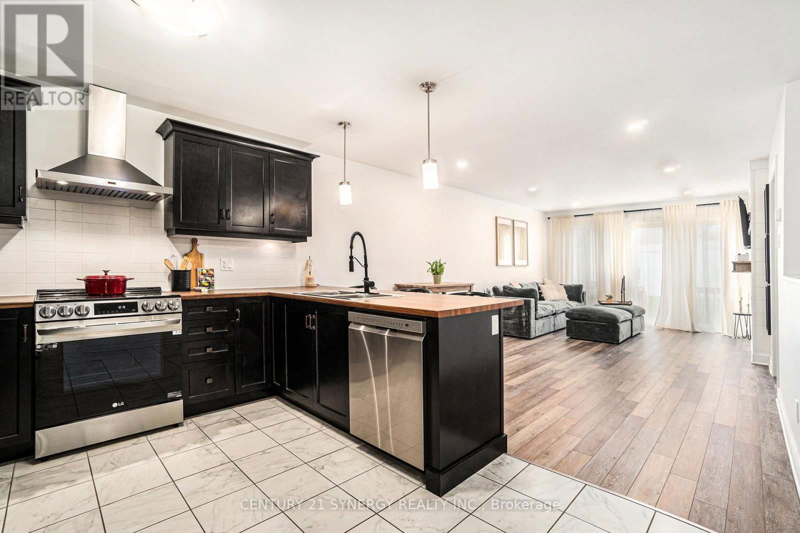 110 SEABERT DRIVE Image 11