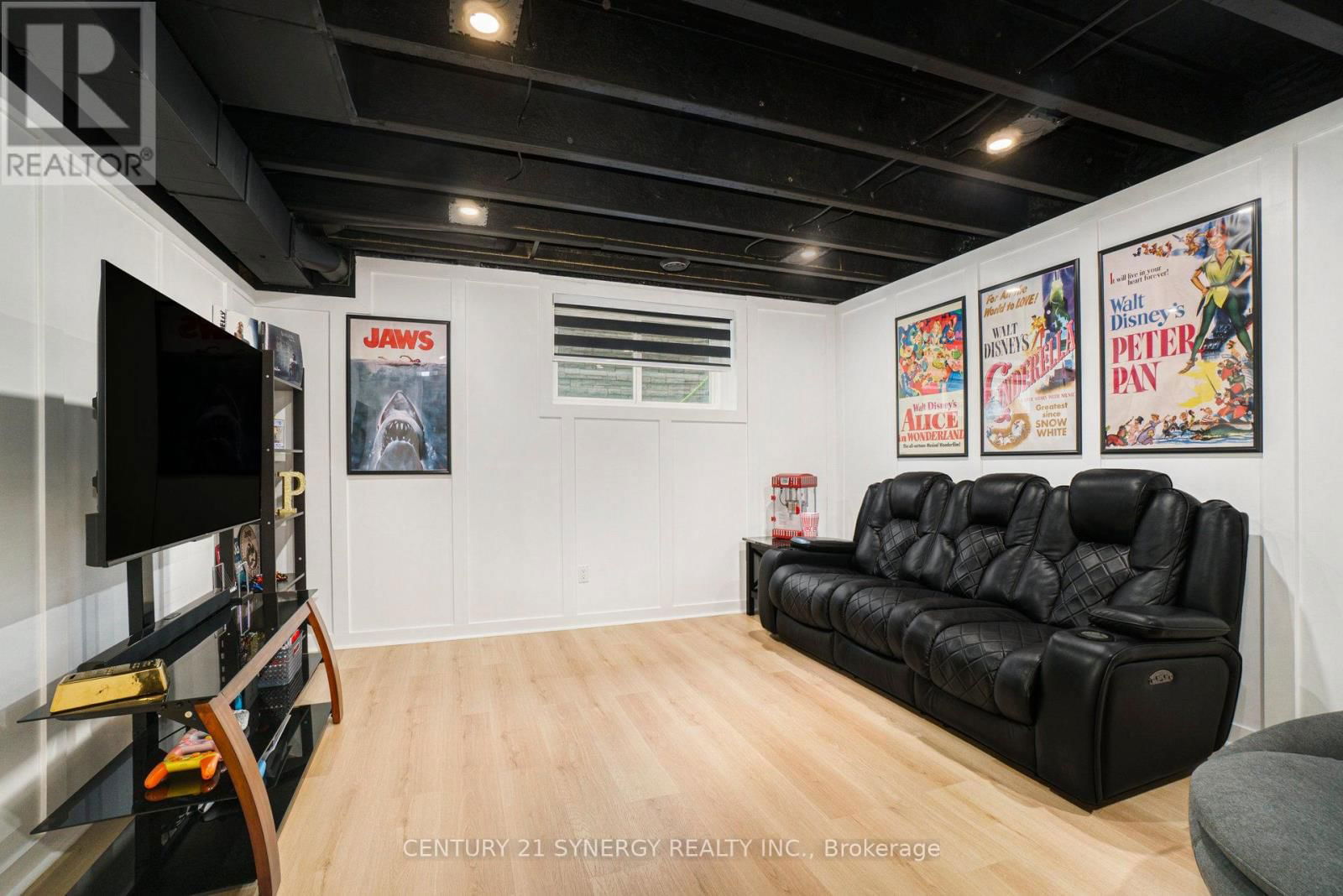 110 SEABERT DRIVE Image 19