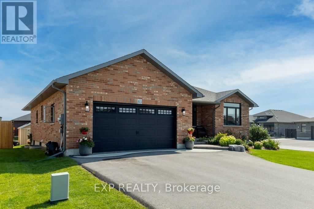 83 ESSEX DRIVE NORTH Image 4