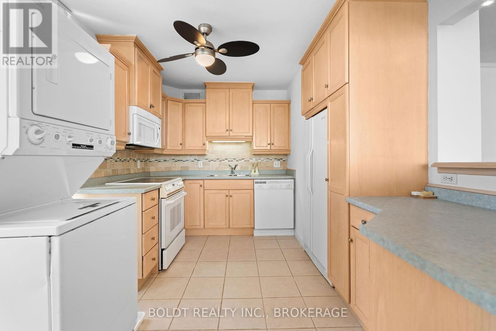 902 - 35 TOWERING HEIGHTS BOULEVARD Image 10
