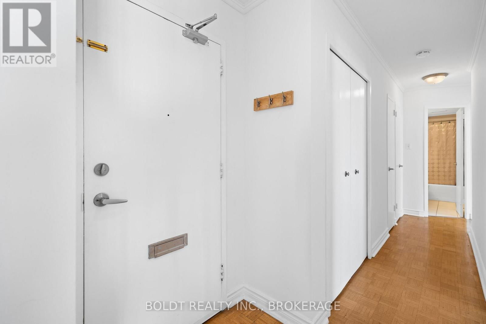 902 - 35 TOWERING HEIGHTS BOULEVARD Image 16