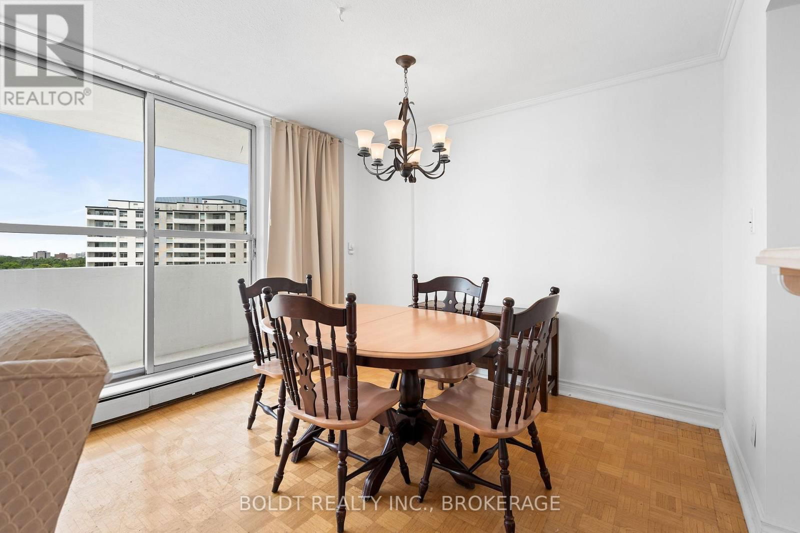 902 - 35 TOWERING HEIGHTS BOULEVARD Image 8