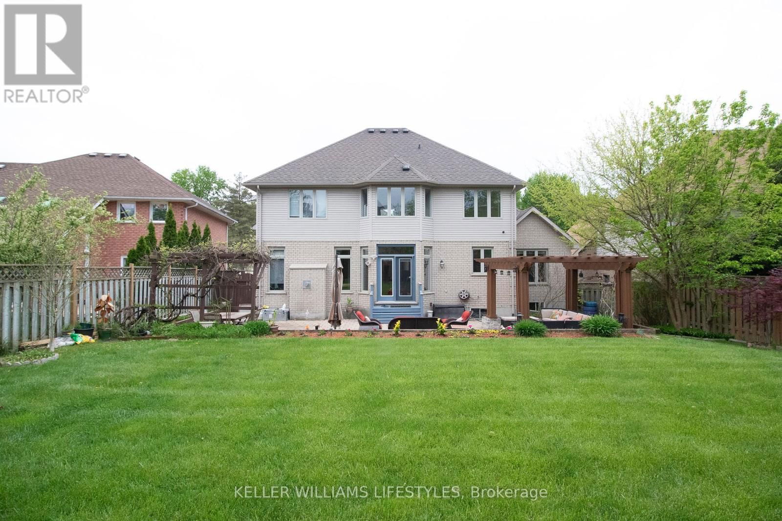 206 AMBLESIDE DRIVE Image 46