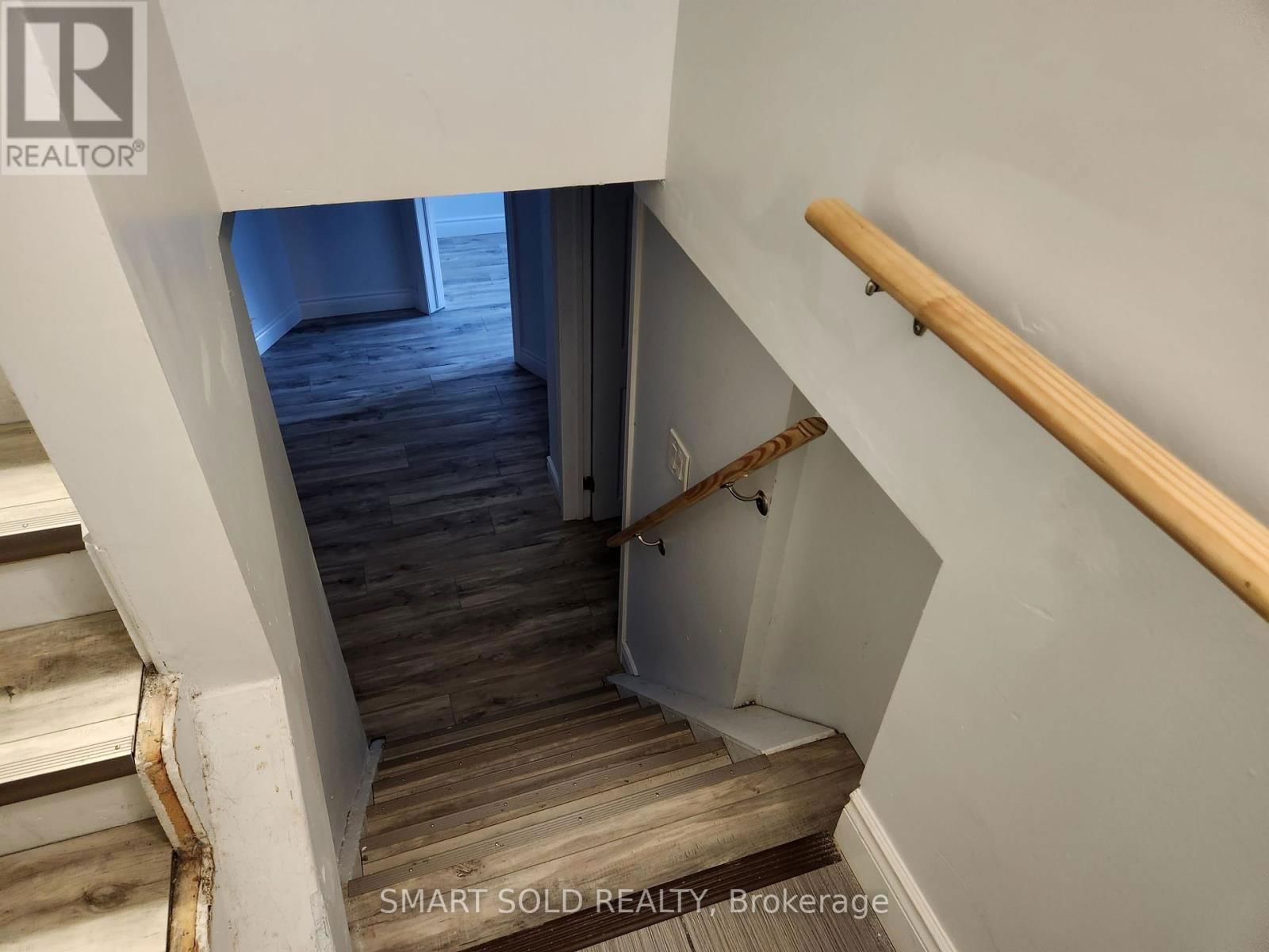 1 - 697 WILSON STREET Image 10