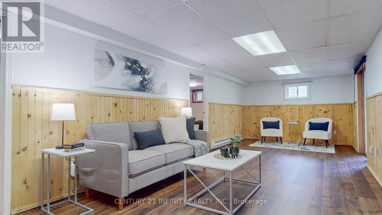66 COWANS CRESCENT Image 21