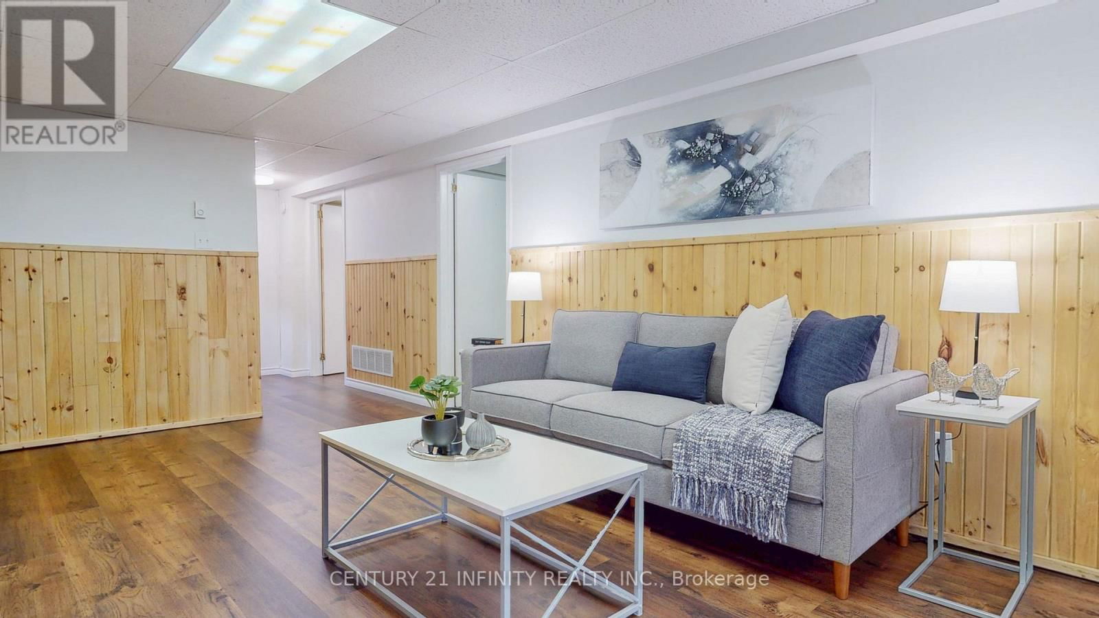 66 COWANS CRESCENT Image 22