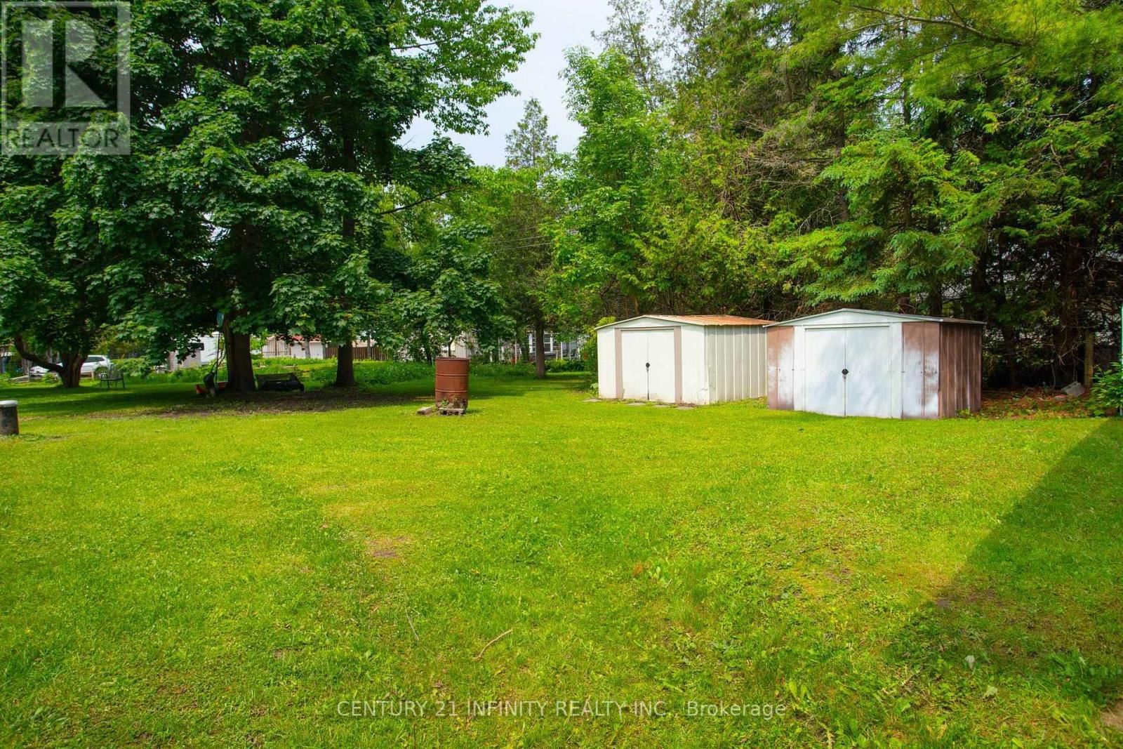 66 COWANS CRESCENT Image 37