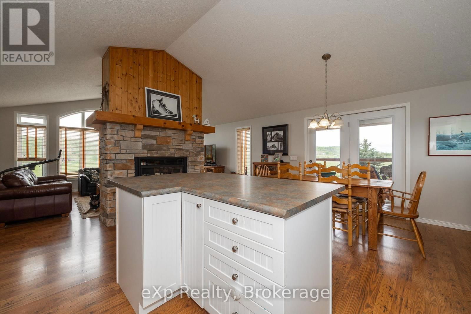46304 OLD MAIL ROAD Image 11