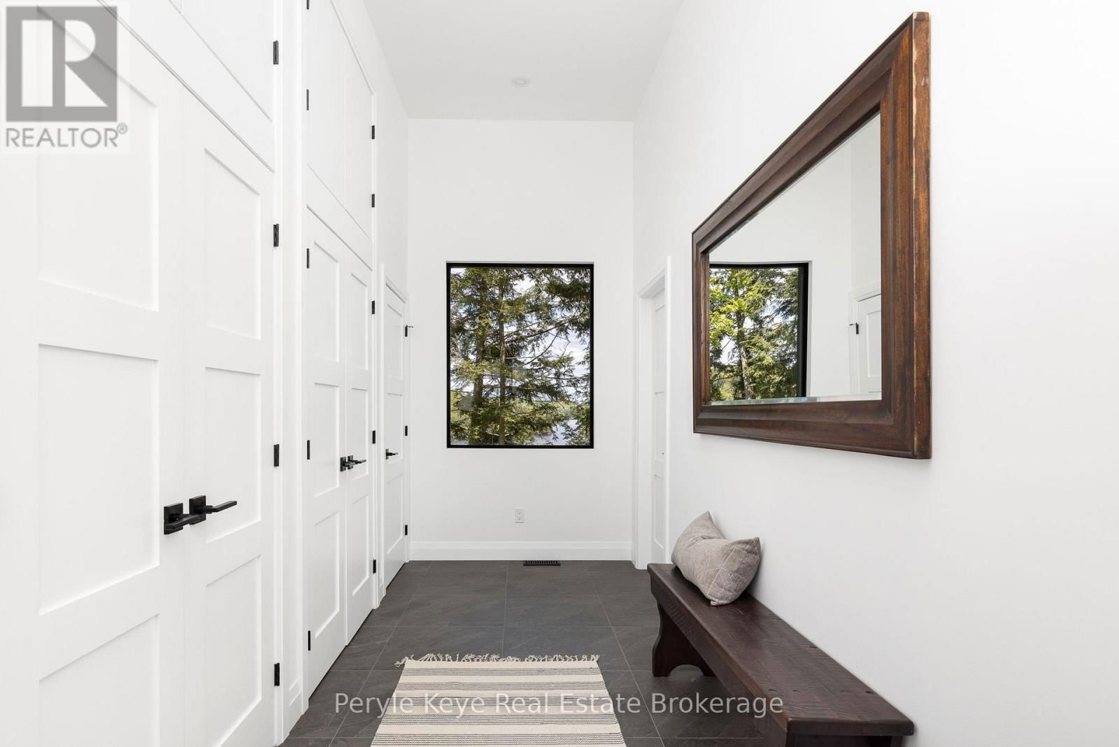 86 CLAREN CRESCENT Image 14