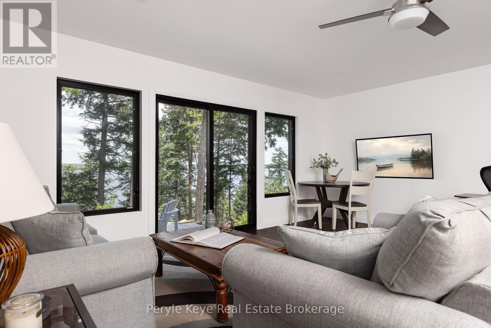 86 CLAREN CRESCENT Image 37