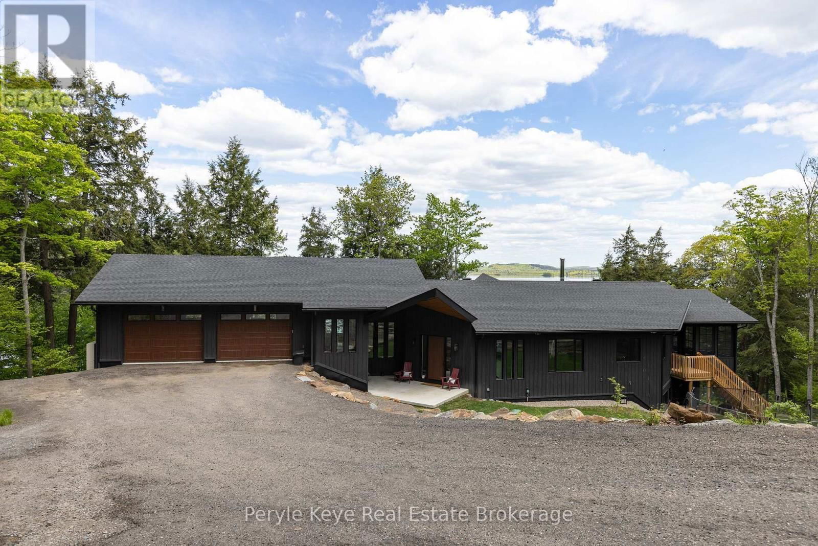 86 CLAREN CRESCENT Image 8
