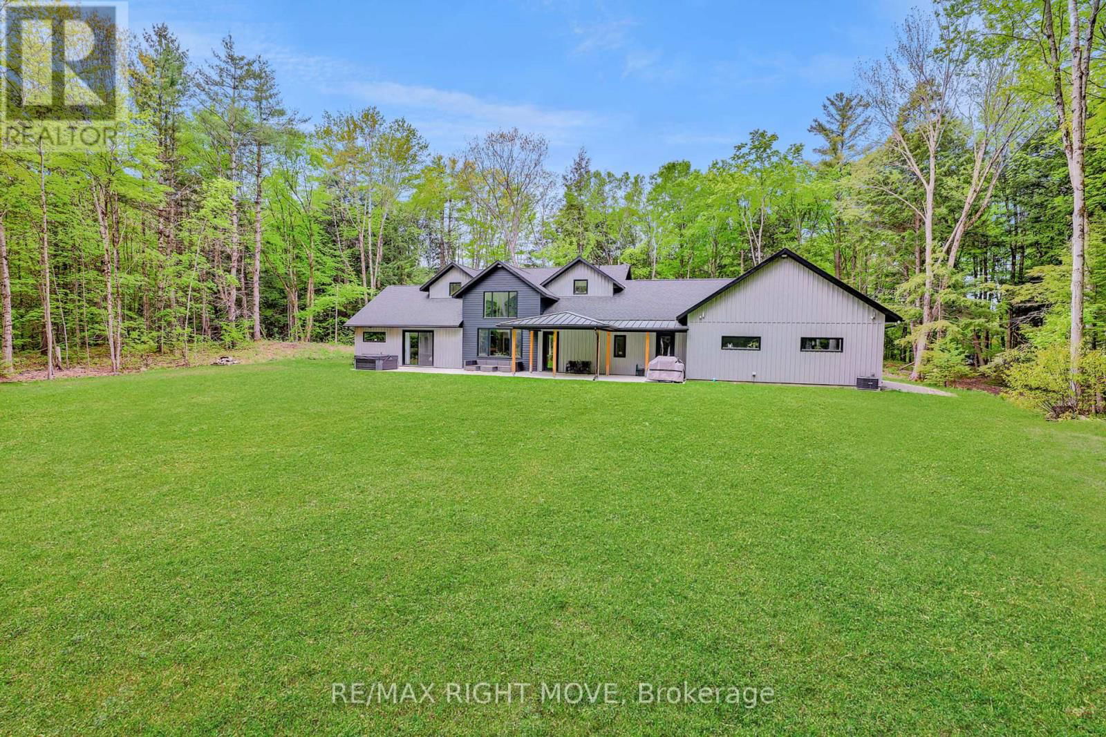 1025 DAVIS DRIVE Image 29
