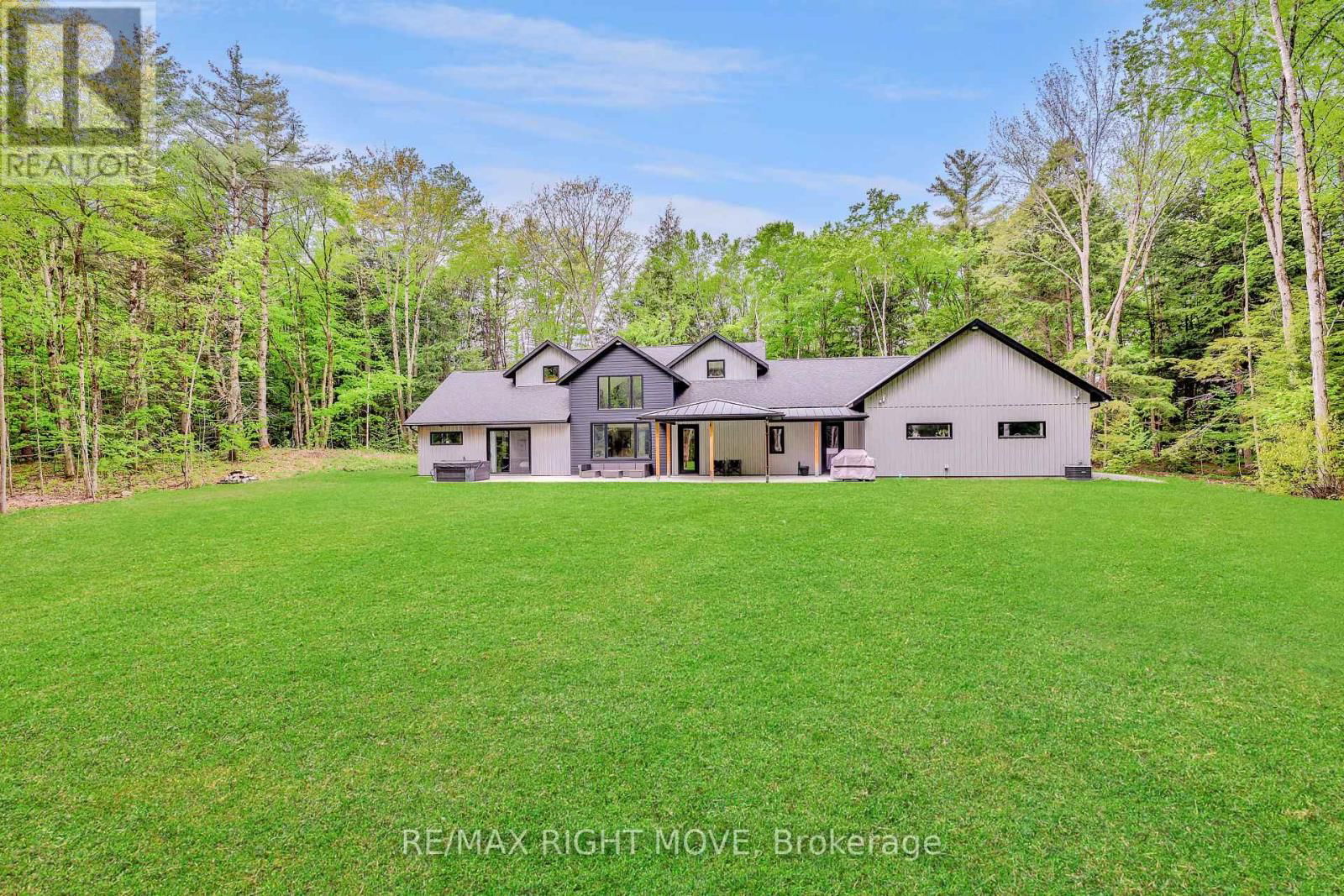 1025 DAVIS DRIVE Image 30