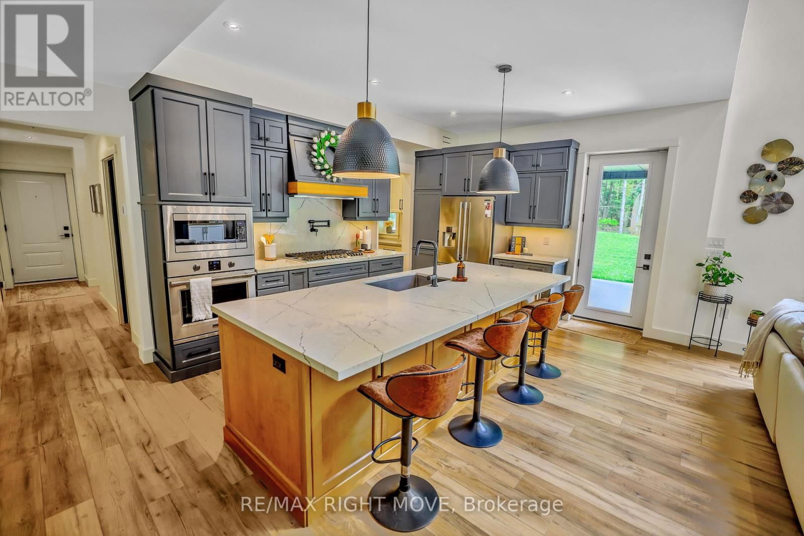 1025 DAVIS DRIVE Image 7