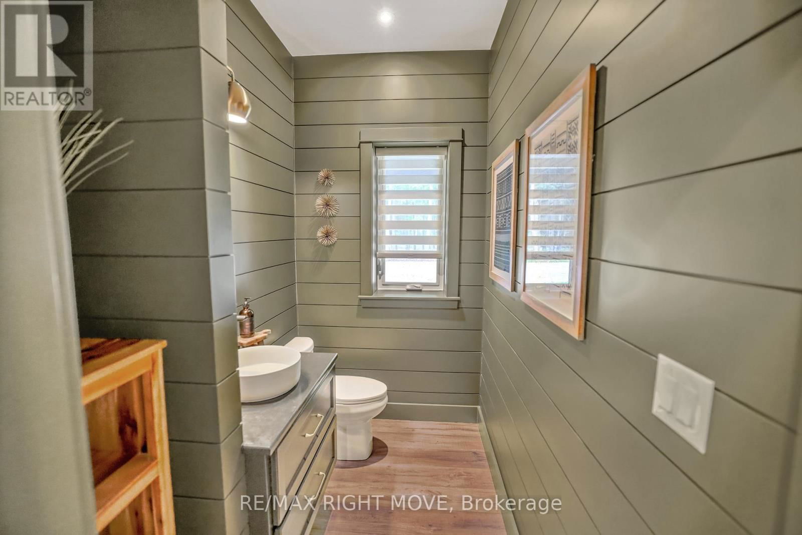 1025 DAVIS DRIVE Image 8