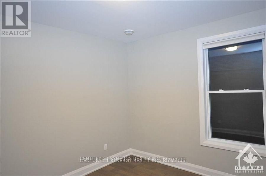 2 - 571 MCLEOD STREET Image 10