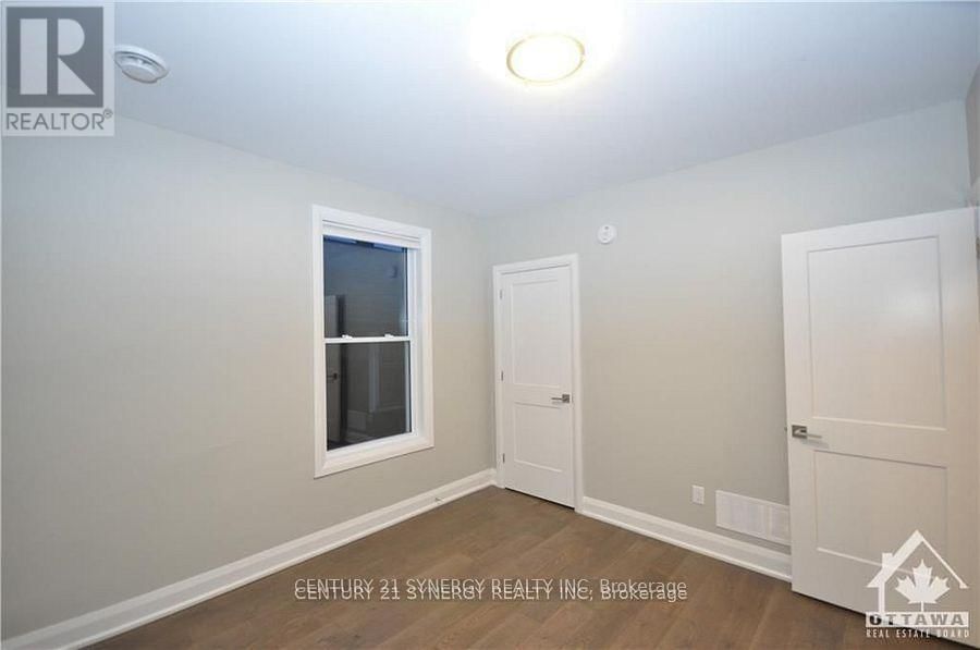 2 - 571 MCLEOD STREET Image 12