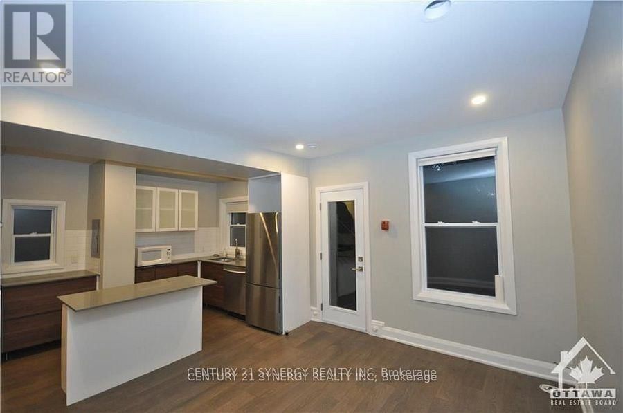 2 - 571 MCLEOD STREET Image 5
