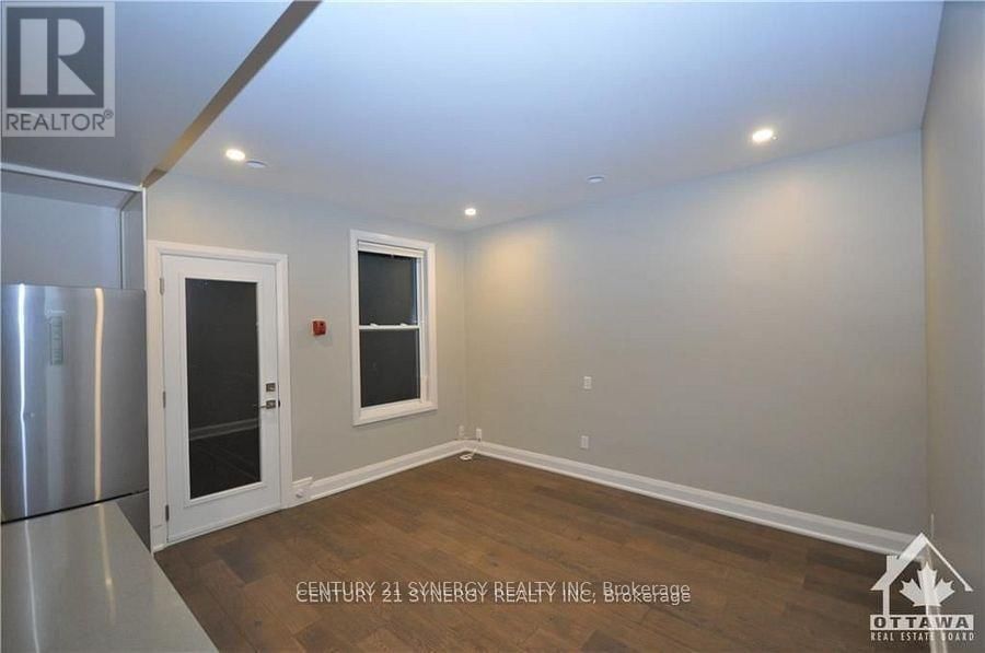 2 - 571 MCLEOD STREET Image 7