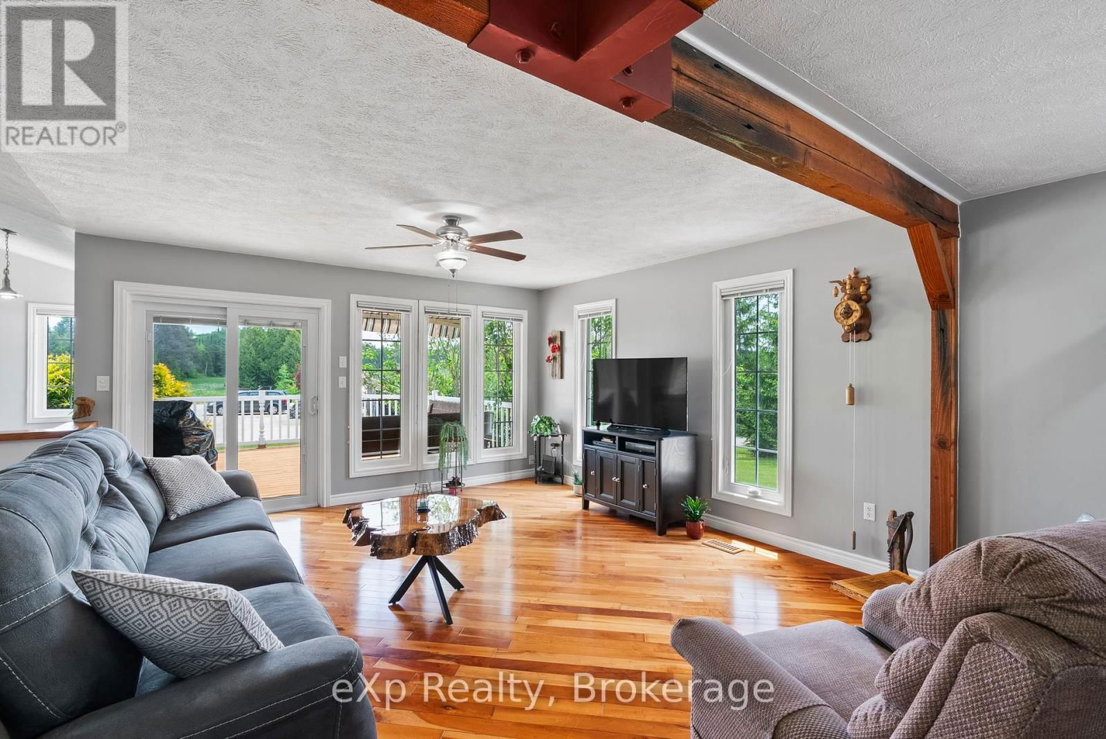 314839 HIGHWAY 6 Image 22