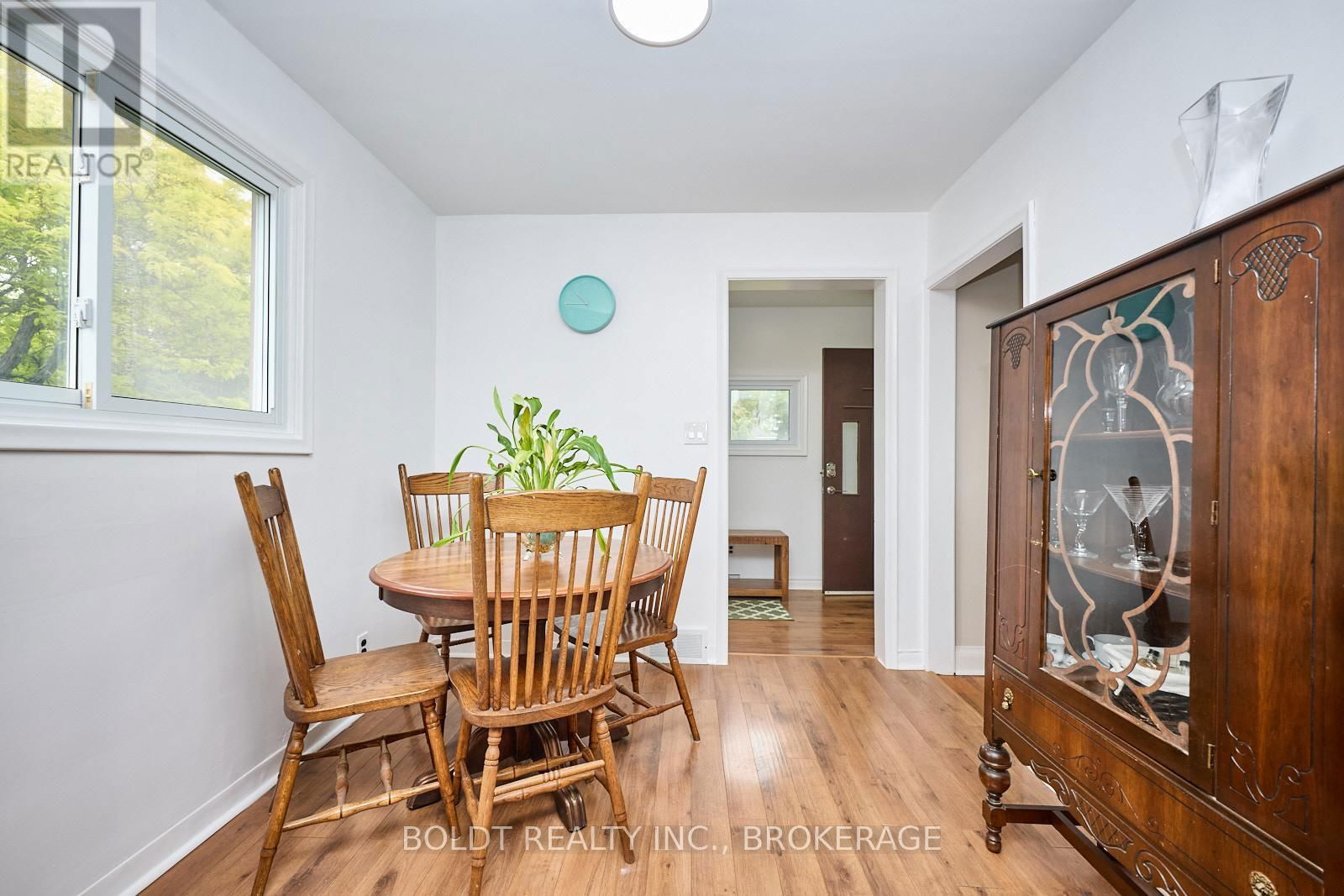 130 GADSBY AVENUE Image 10