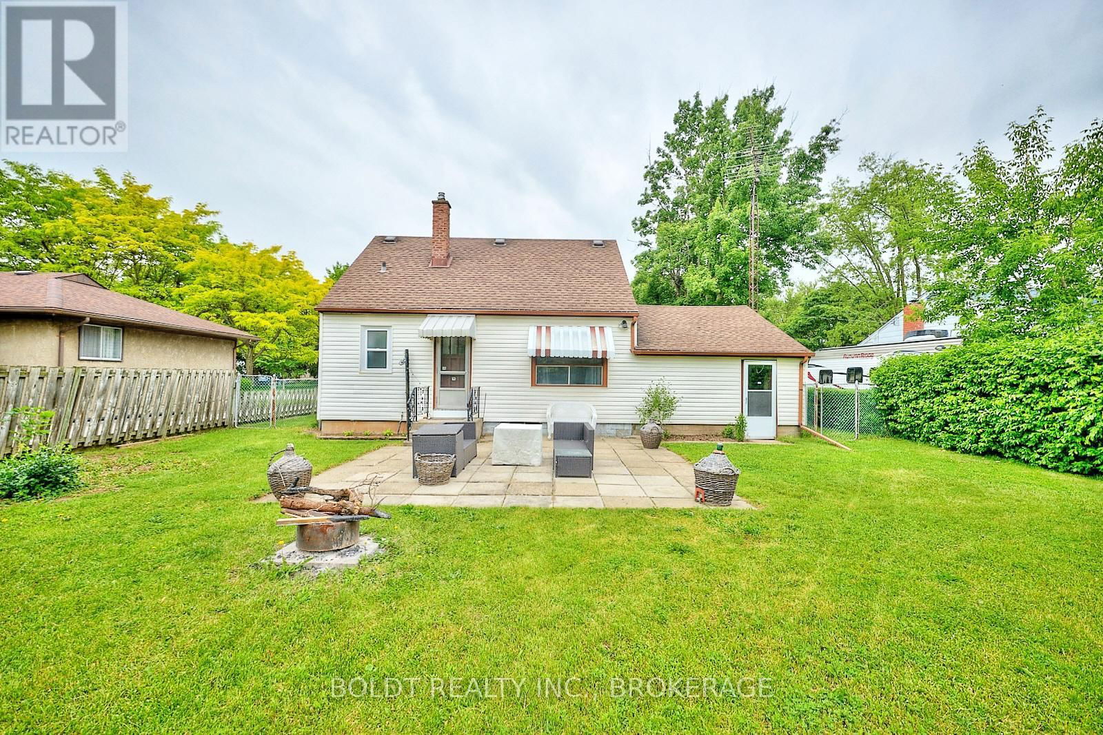 130 GADSBY AVENUE Image 23