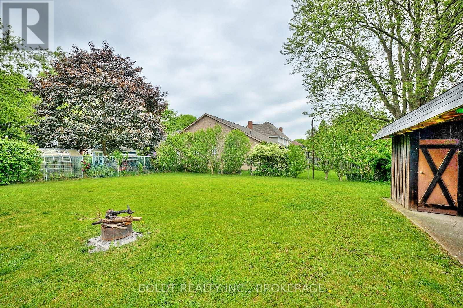 130 GADSBY AVENUE Image 27