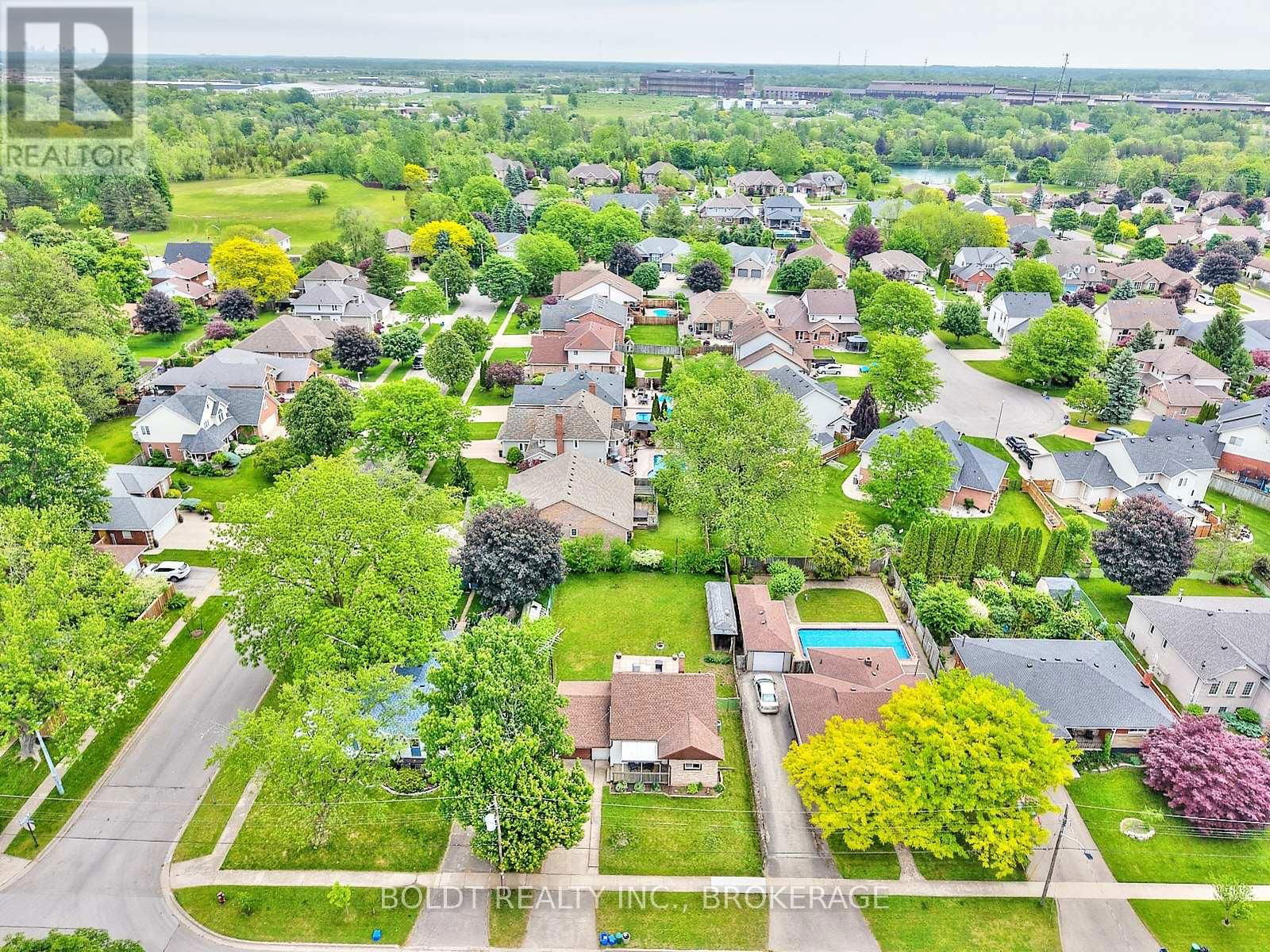 130 GADSBY AVENUE Image 31