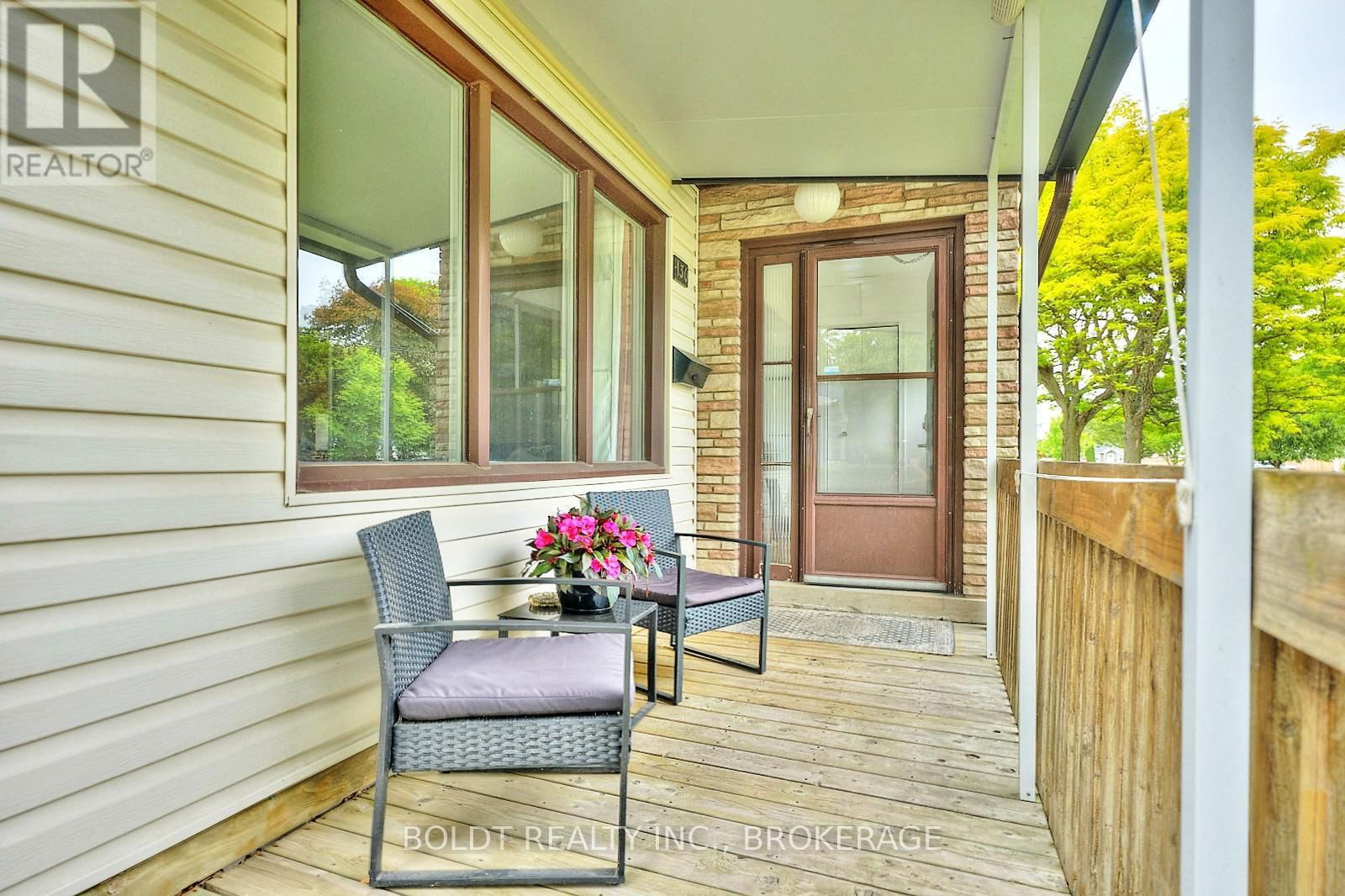 130 GADSBY AVENUE Image 4