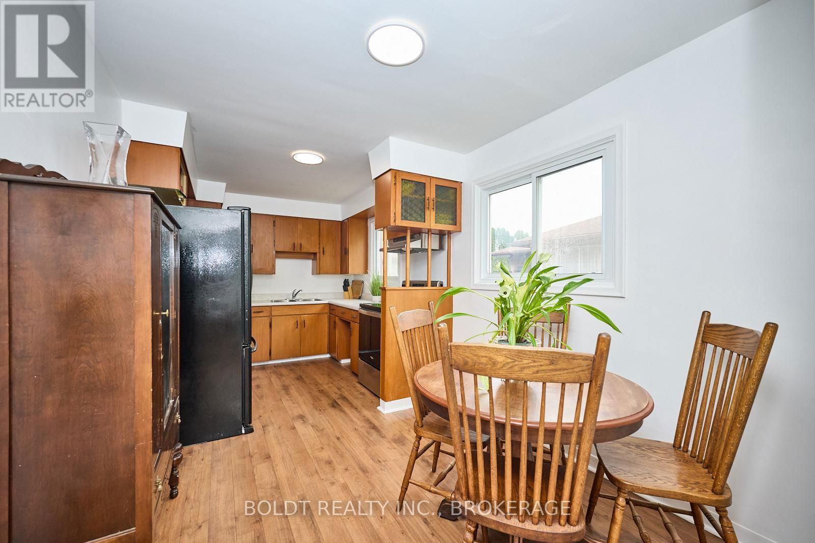 130 GADSBY AVENUE Image 7