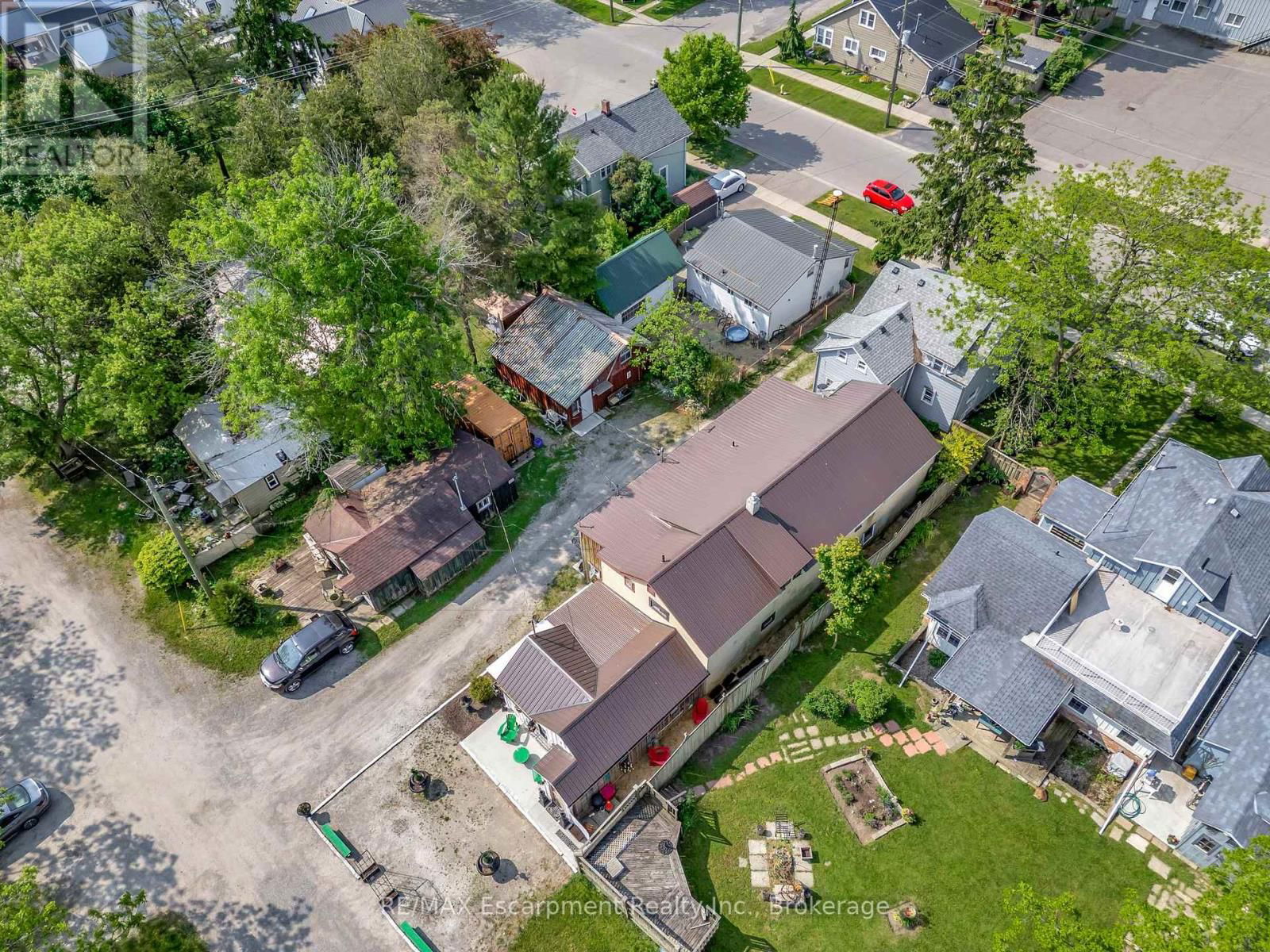 306 ST. PATRICK STREET WEST Image 2