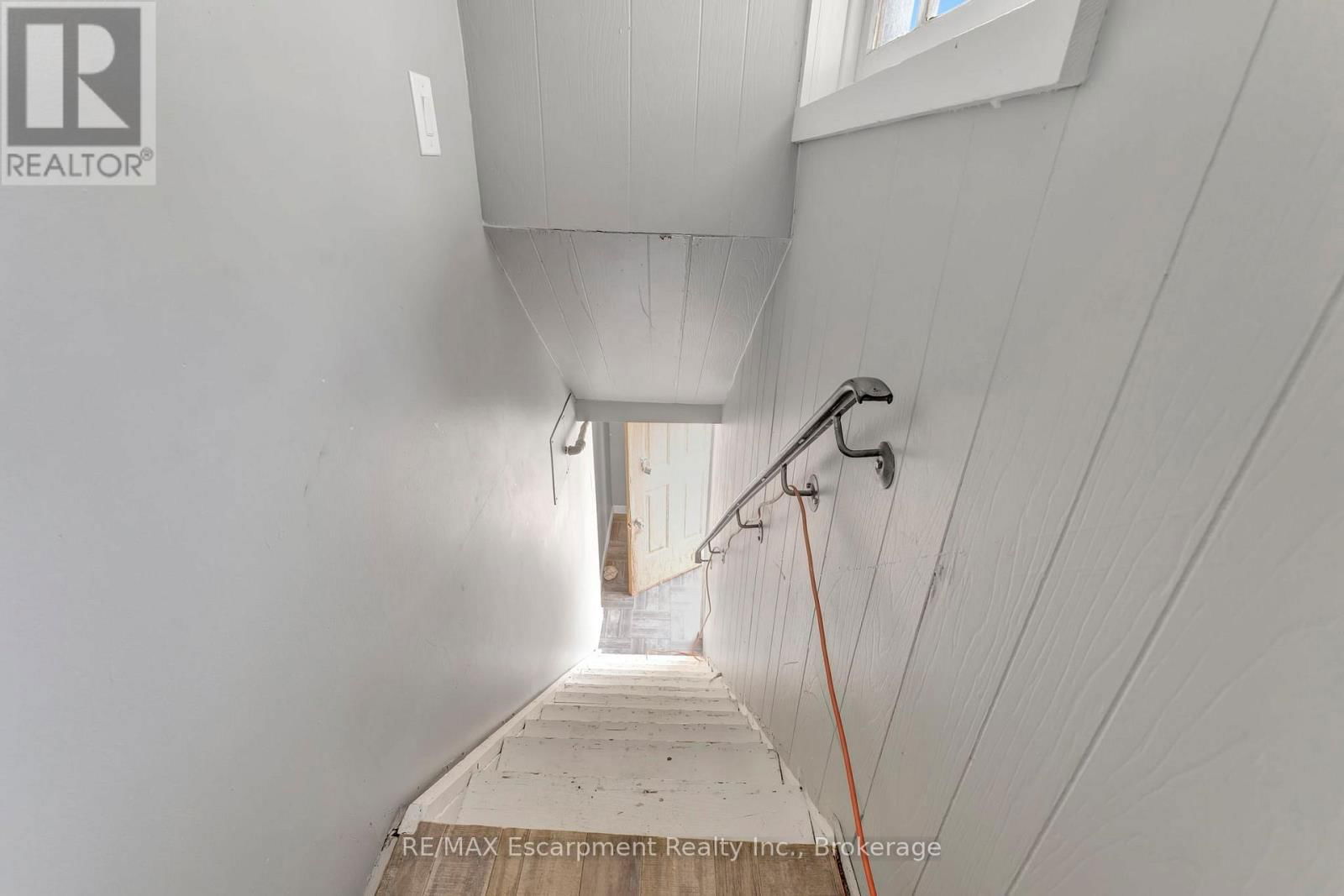 306 ST. PATRICK STREET WEST Image 37