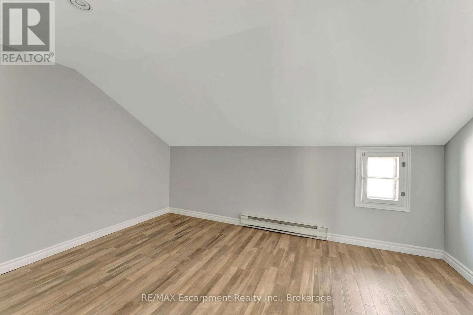 306 ST. PATRICK STREET WEST Image 44