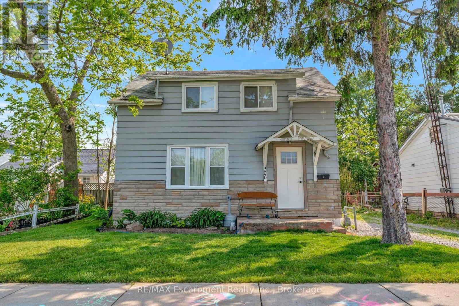 306 ST. PATRICK STREET WEST Image 6