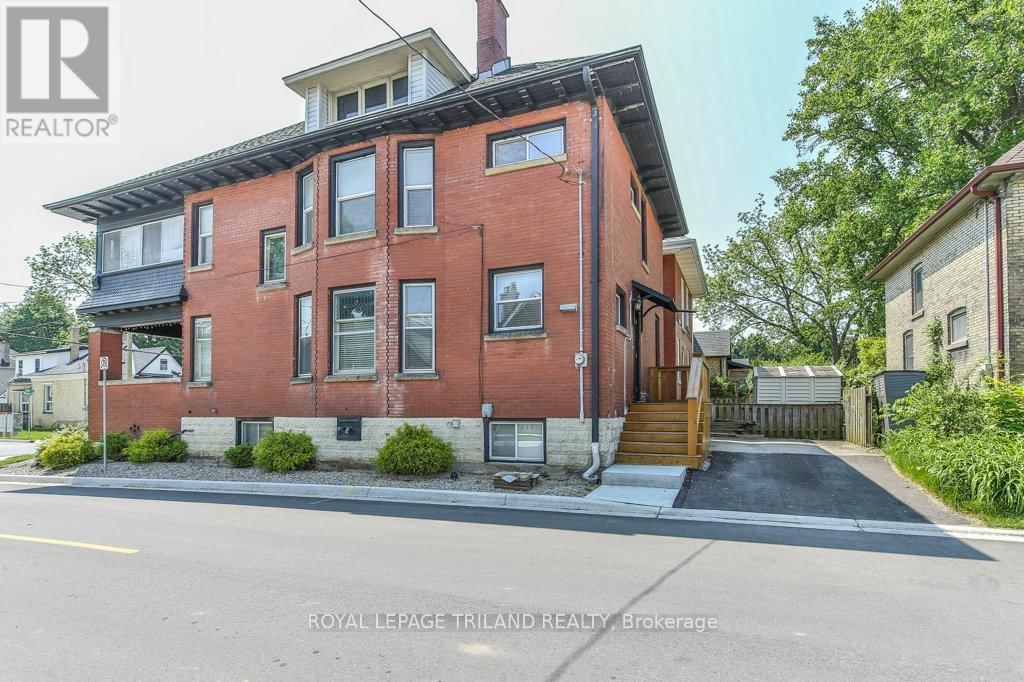 64 EAST STREET Image 38