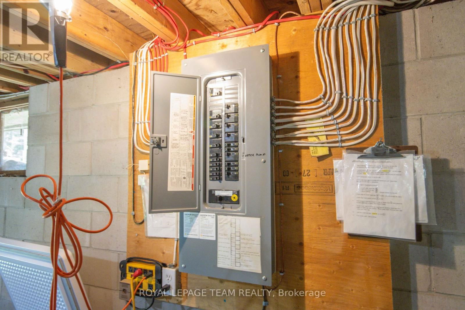 443 WEGLARZ ROAD Image 24