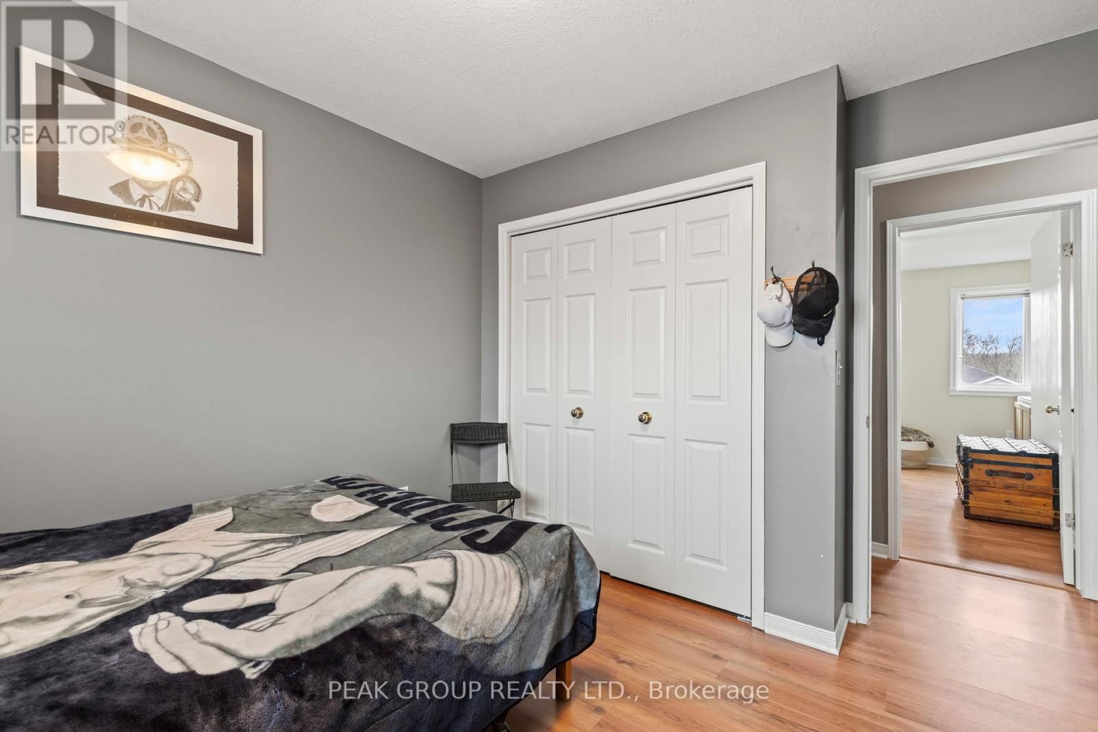 427 TRILLIUM AVENUE Image 23