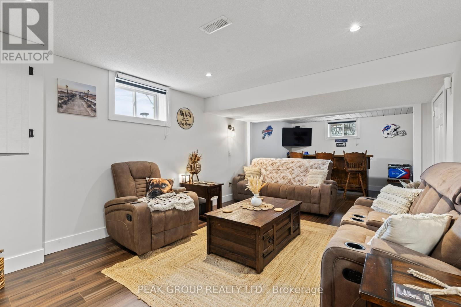 427 TRILLIUM AVENUE Image 31