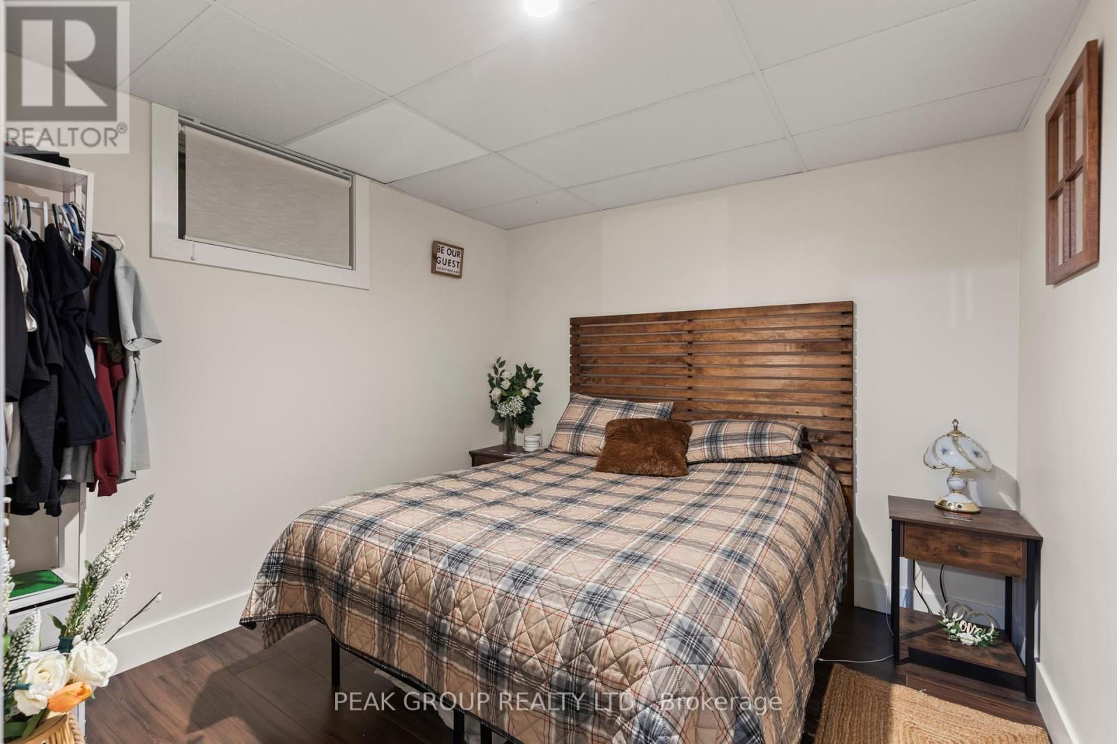 427 TRILLIUM AVENUE Image 34
