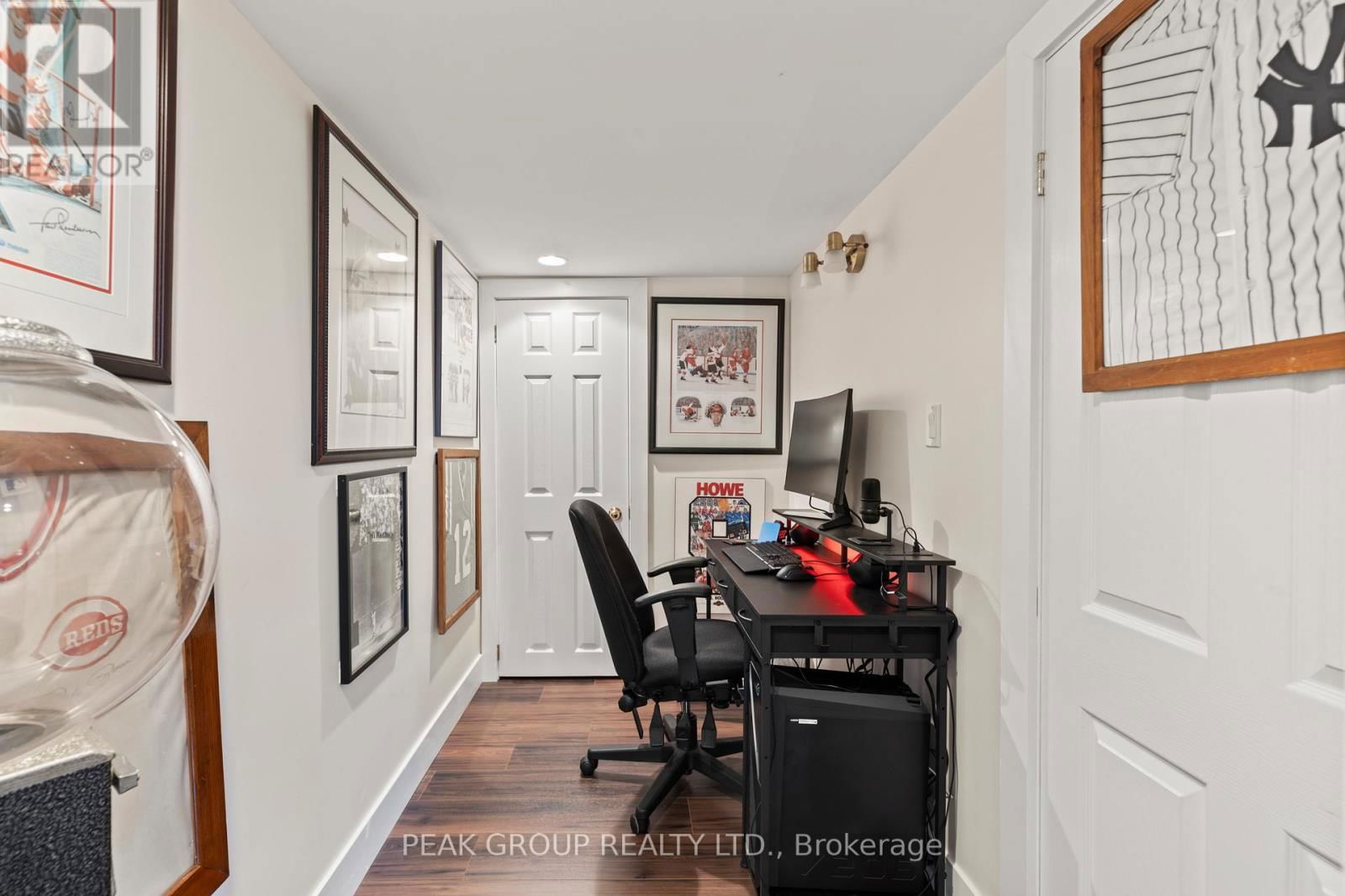 427 TRILLIUM AVENUE Image 36