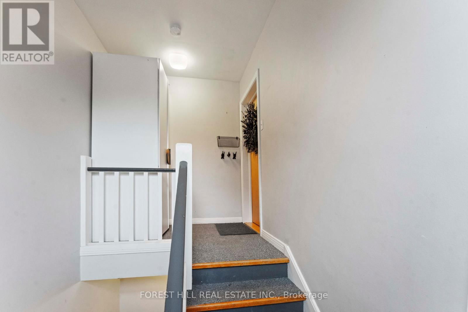 2 - 964 BAKERVALE DRIVE Image 2