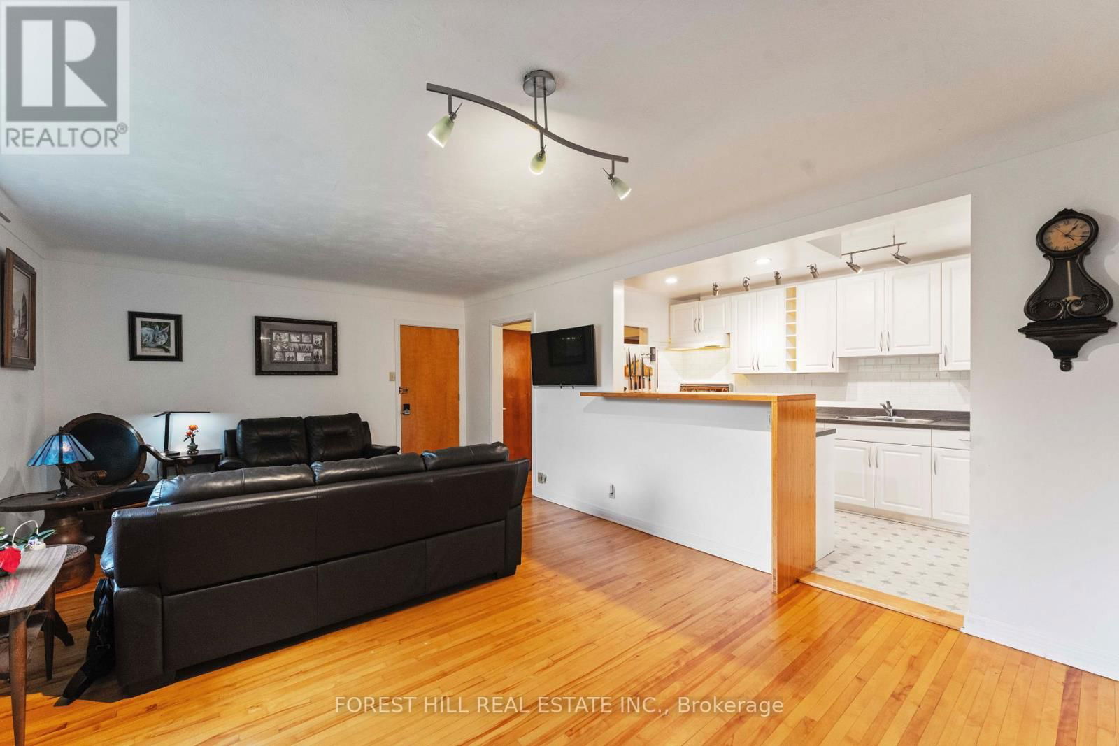 2 - 964 BAKERVALE DRIVE Image 6